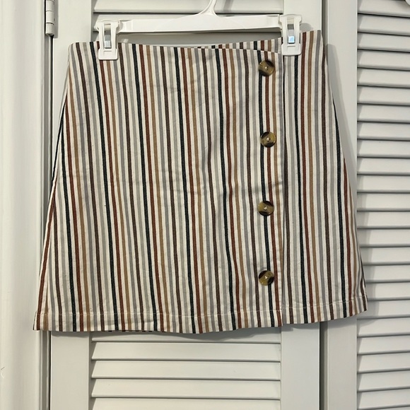 altar’d state women’s size medium 100% cotton striped mini skirt with buttons. - Picture 1 of 4